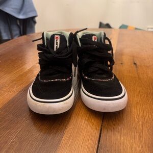 Airwalk Black and White Kids Sneakers